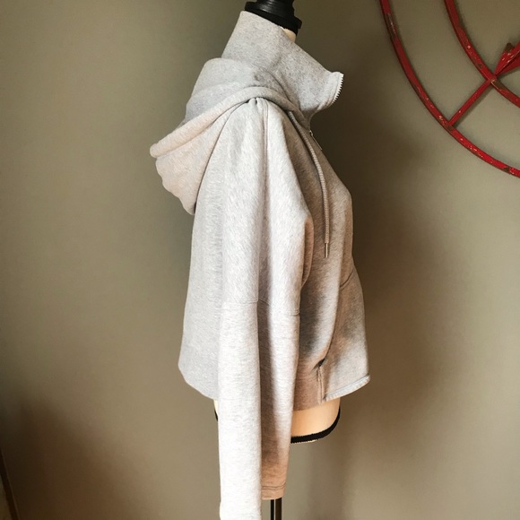 Calvin Klein Sweatshirt - Picture 2 of 6